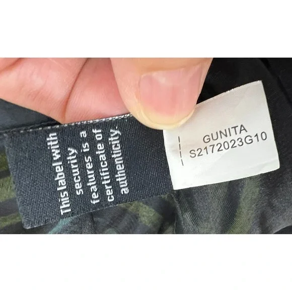 Diane von Furstenberg Gunita Mini Skirt Green Blue Open Work Wave Print SZ 4 - Picture 9 of 14